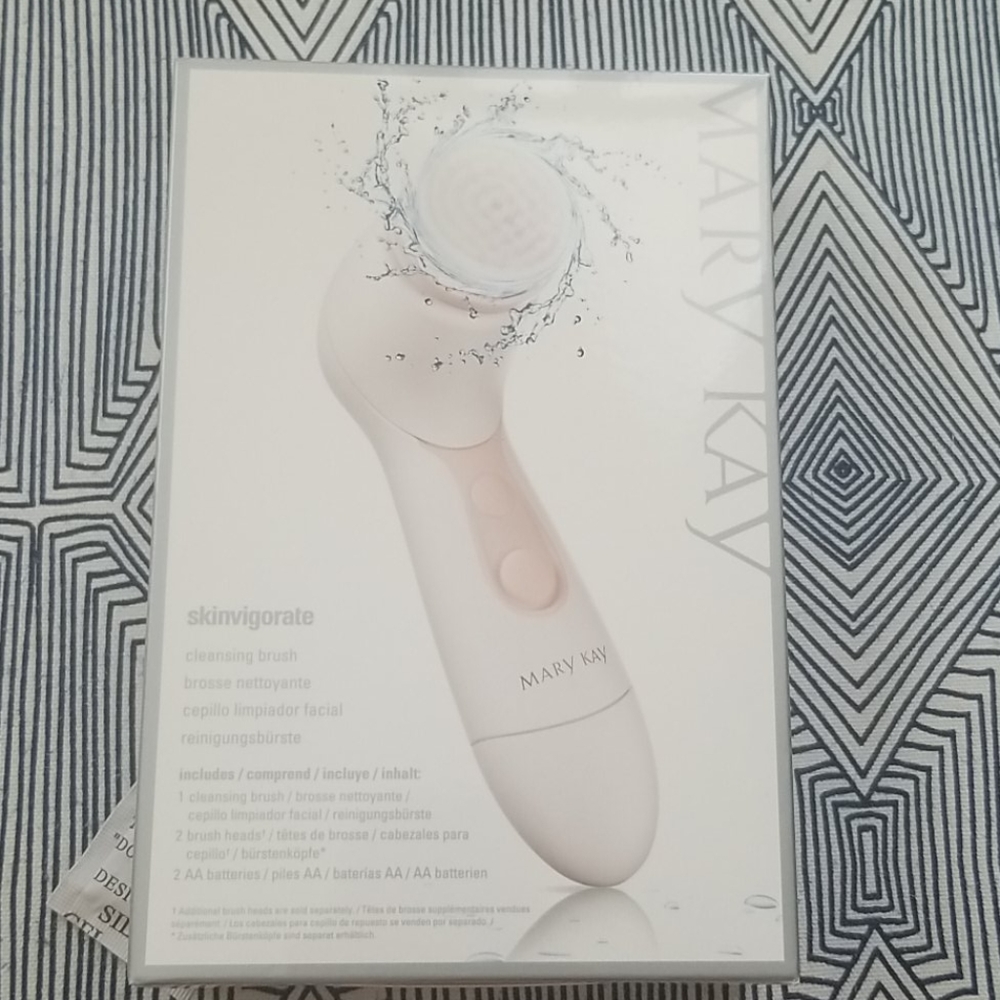 Skinvigorate facial cleansing brush